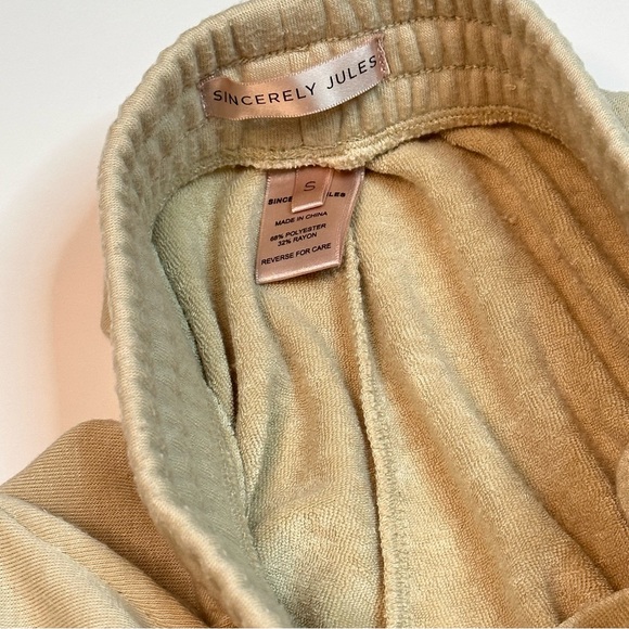 Sincerely Jules Cozy Short with Pockets and super soft material! S - Picture 3 of 8